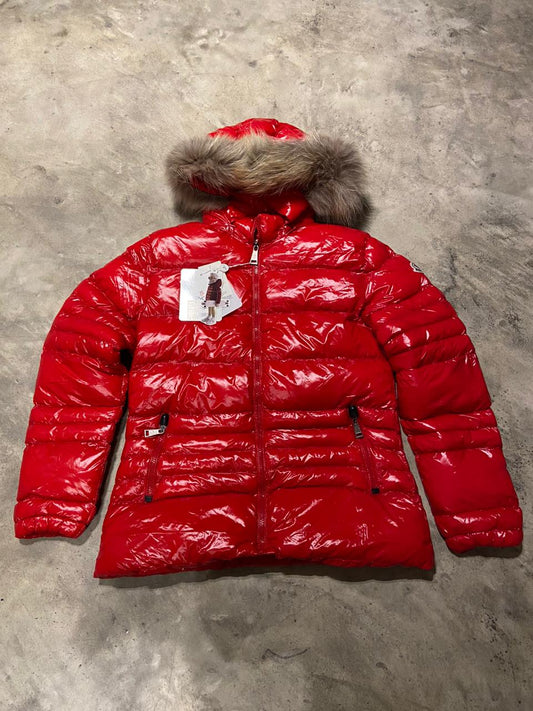 Moncler μπουφάν με γούνα