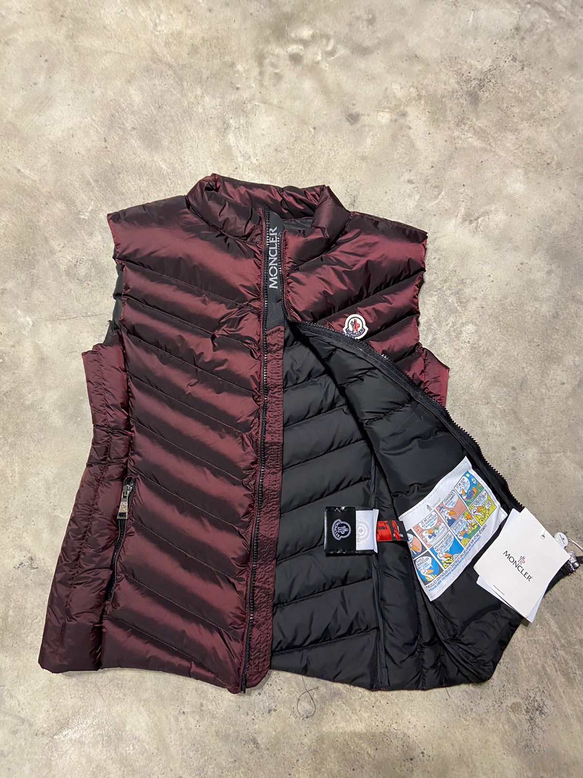 Moncler αμάνικο